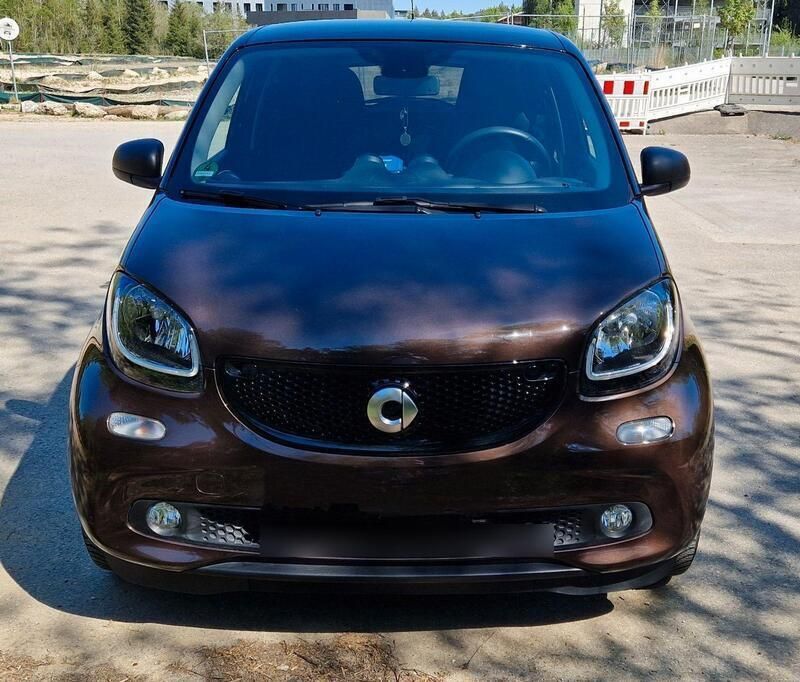 Braun Gebraucht 2018 Smart ForFour Passion Kleinwagen | 9.000 € - Bild 1/4