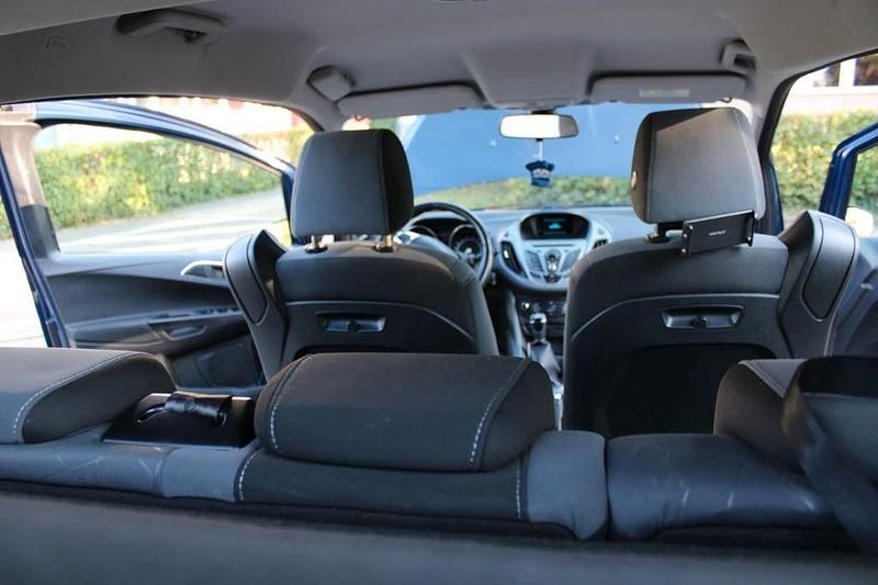 Second-hand Ford B-MAX SYNC Edition 75 CP (55 kW) 2013 Albastru Monovolum