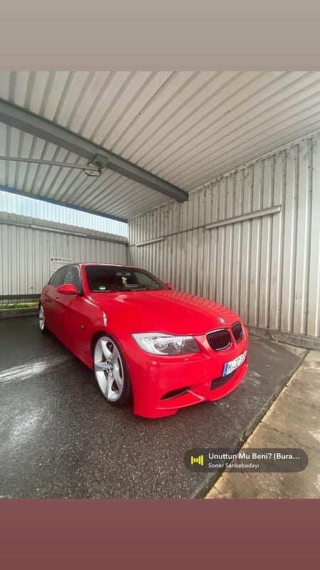 Rot Gebraucht 2007 BMW 335 Limousine | 12.800 € (Fairer Preis) - Bild 1/4