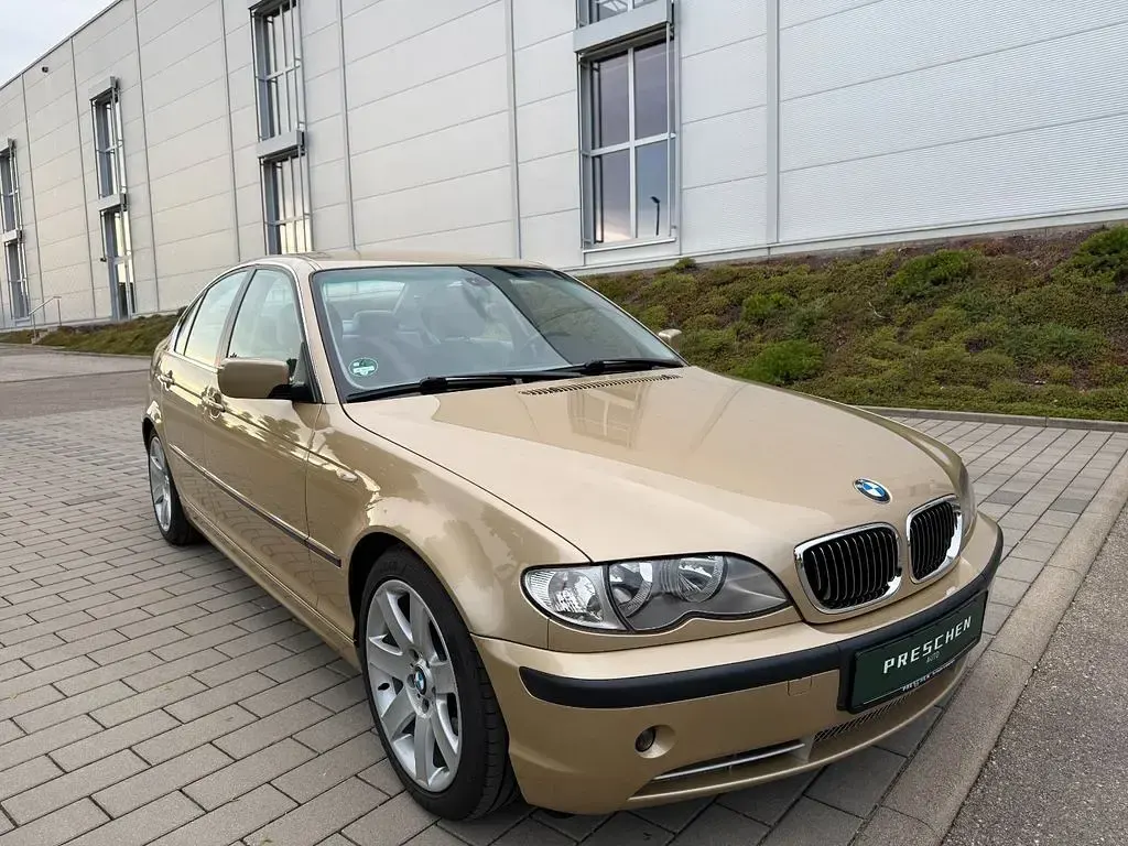 Gebraucht BMW 330 231 PS (169 kW) 2003 Gold Limousine