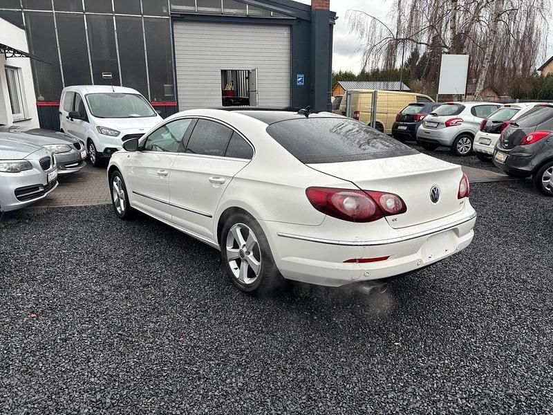 Gebraucht VW Passat 211 PS (155 kW) 2011 Weiß Limousine