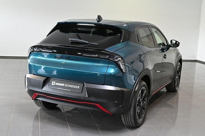 Gebraucht Alfa Romeo Junior Edizione Speciale 114 kW (156 PS) 2024 Blau blu navigli metallic (metallic) SUV