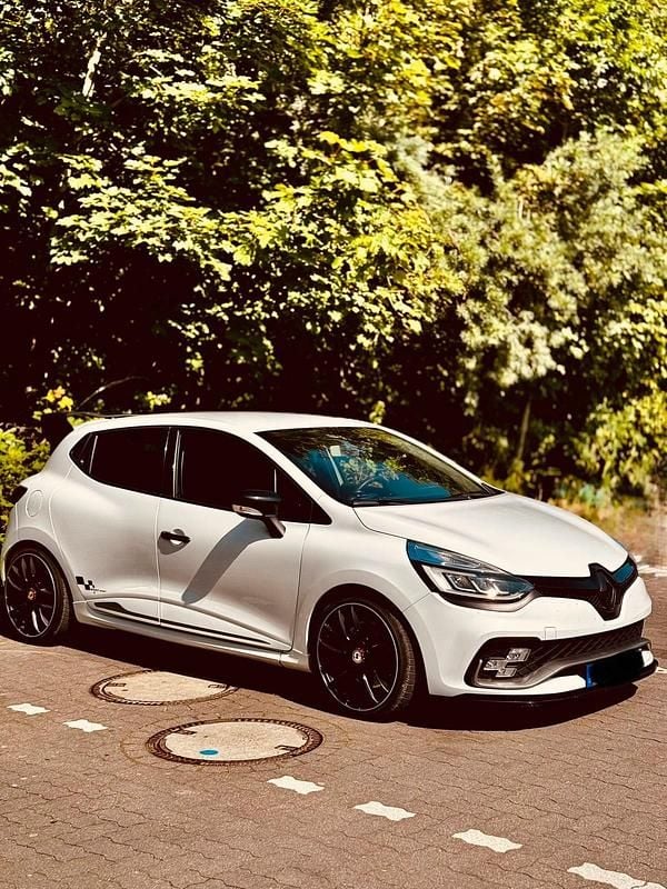 Gebraucht Renault Clio IV R.S. 200 PS (147 kW) 2017 Weiß Kleinwagen
