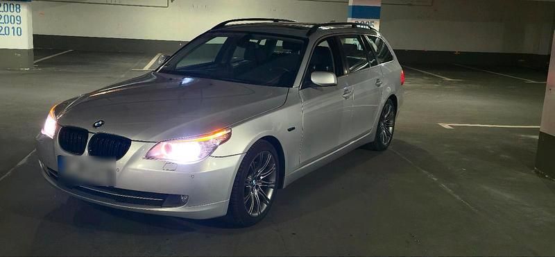 Silber Gebraucht 2009 BMW 523 Kombi | 4.300 € (Fairer Preis) - Bild 1/4