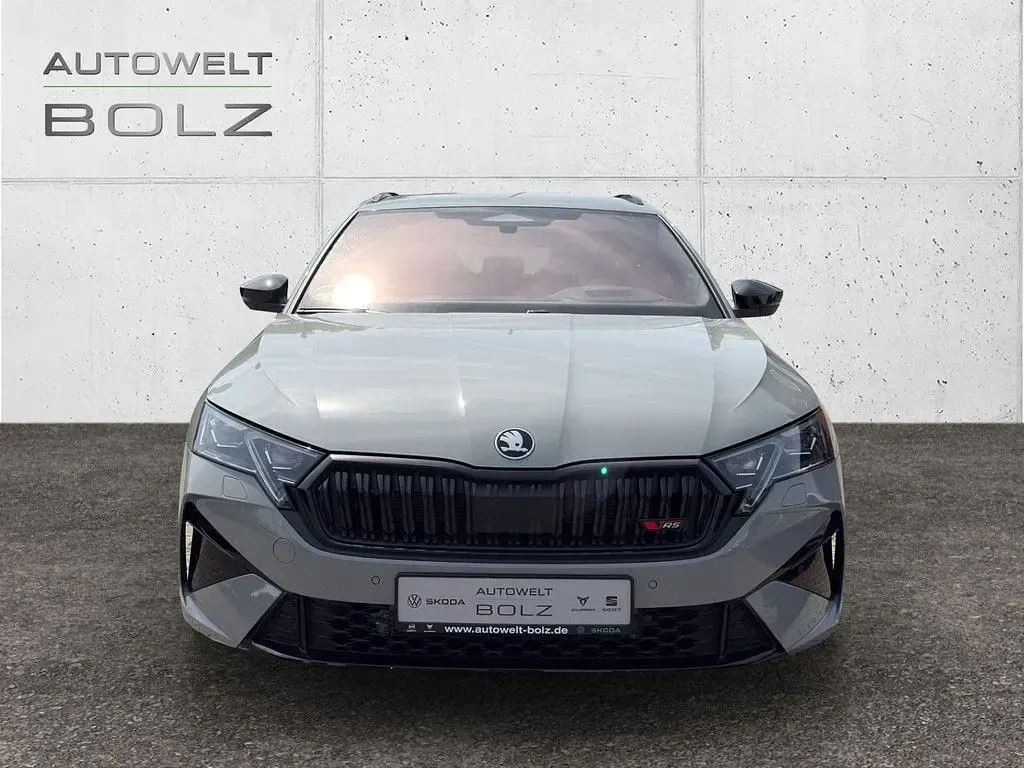 Neu Skoda Octavia RS 265 PS (194 kW) 2026 Grau Kombi