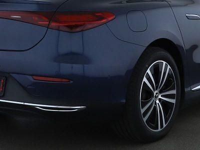 Gebraucht Mercedes EQE300 180 kW (245 PS) 2024 Blau Limousine