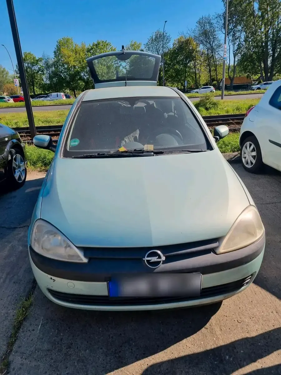 Second-hand Opel Corsa 75 CP (55 kW) 2004 Verde Hatchback