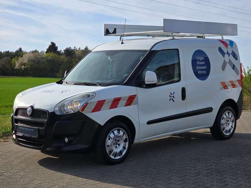 Colore esterno (weiß) Gebraucht 2011 Fiat Doblò Van / Kleinbus | 3.990 € (Guter Preis) - Bild 1/4