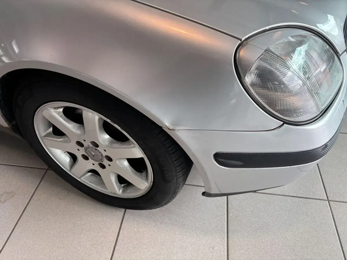 Gebraucht Mercedes SLK230 197 PS (144 kW) 1999 Silber Cabrio