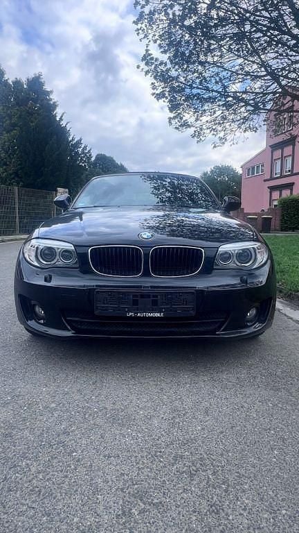 Schwarz Gebraucht 2012 BMW 118 Cabriolet Exclusive Cabrio | 7.999 € (Guter Preis) - Bild 1/4