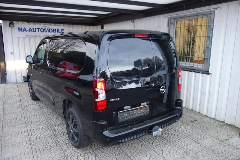 Gebraucht Opel Combo Edition 131 PS (96 kW) 2021 Schwarz Van / Kleinbus
