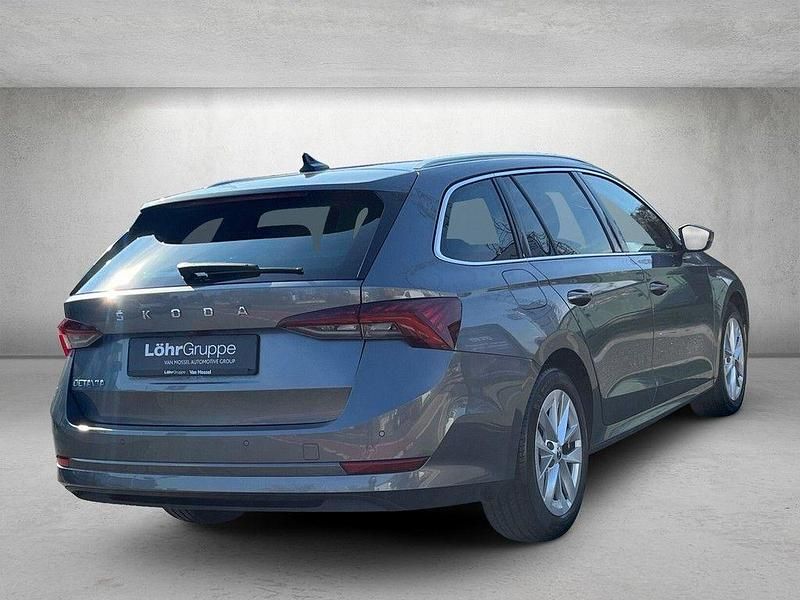 Gebraucht Skoda Octavia Selection 150 PS (110 kW) 2024 Graphitegrau metallic Kombi