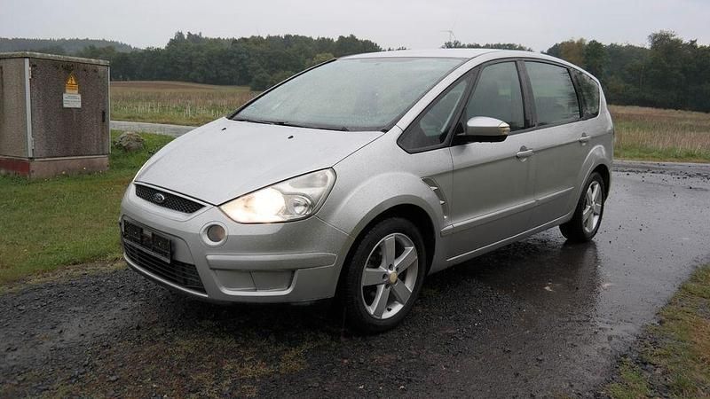 Silber Gebraucht 2006 Ford S-MAX S Van / Kleinbus | 2.990 € (Etwas zu teuer) - Bild 1/4