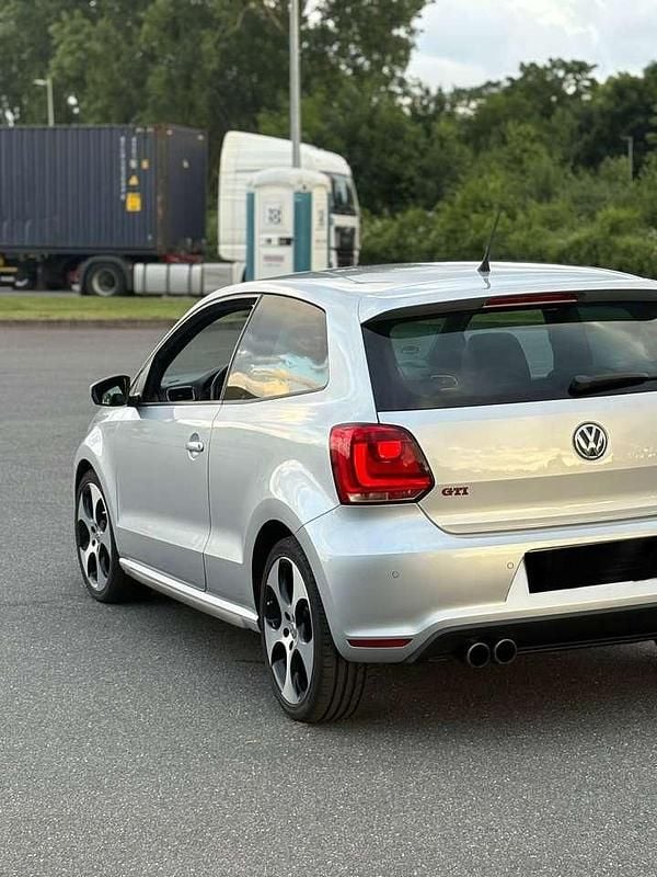 Grau Gebraucht 2011 VW Polo GTI Coupé | 7.200 € (Fairer Preis) - Bild 1/3