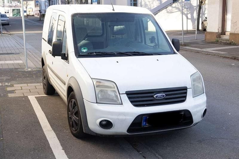 Weiß Gebraucht 2010 Ford Tourneo Trend Van | 1.800 € (Superpreis) - Bild 1/4