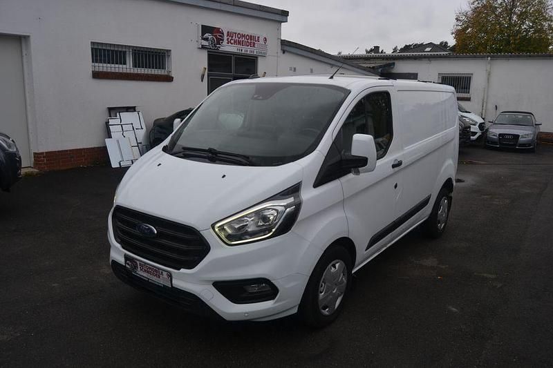 Gebraucht Ford Transit Custom Trend 131 PS (96 kW) 2019 Frostweiß Van / Kleinbus