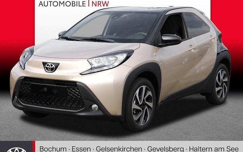 Beige Neu 2025 Toyota Aygo X SUV | 15.888 € (Guter Preis) - Bild 1/4