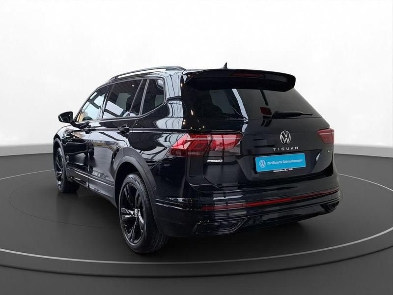 Gebraucht VW Tiguan Allspace R-line 190 PS (139 kW) 2022 Deep black perleffekt (schwarz) SUV