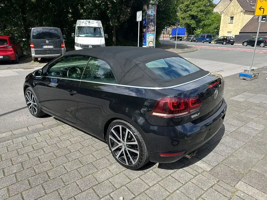 Gebraucht VW Golf Cabriolet LOUNGE 122 PS (89 kW) 2015 Schwarz Cabrio