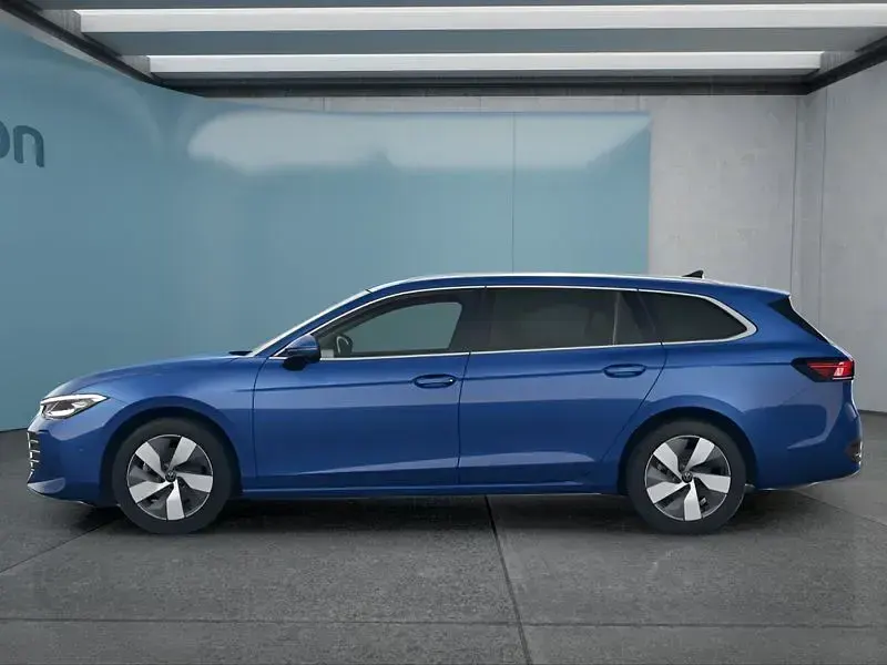 Gebraucht VW Passat 150 PS (110 kW) 2025 Blau Kombi