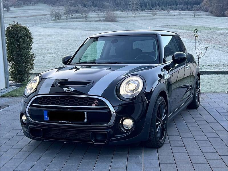 Schwarz Gebraucht 2017 Mini Cooper S Kleinwagen | 15.690 € (Fairer Preis) - Bild 1/4