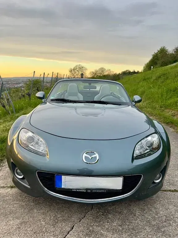 Second-hand Mazda MX5 126 CP (92 kW) 2011 Gri Cabrio