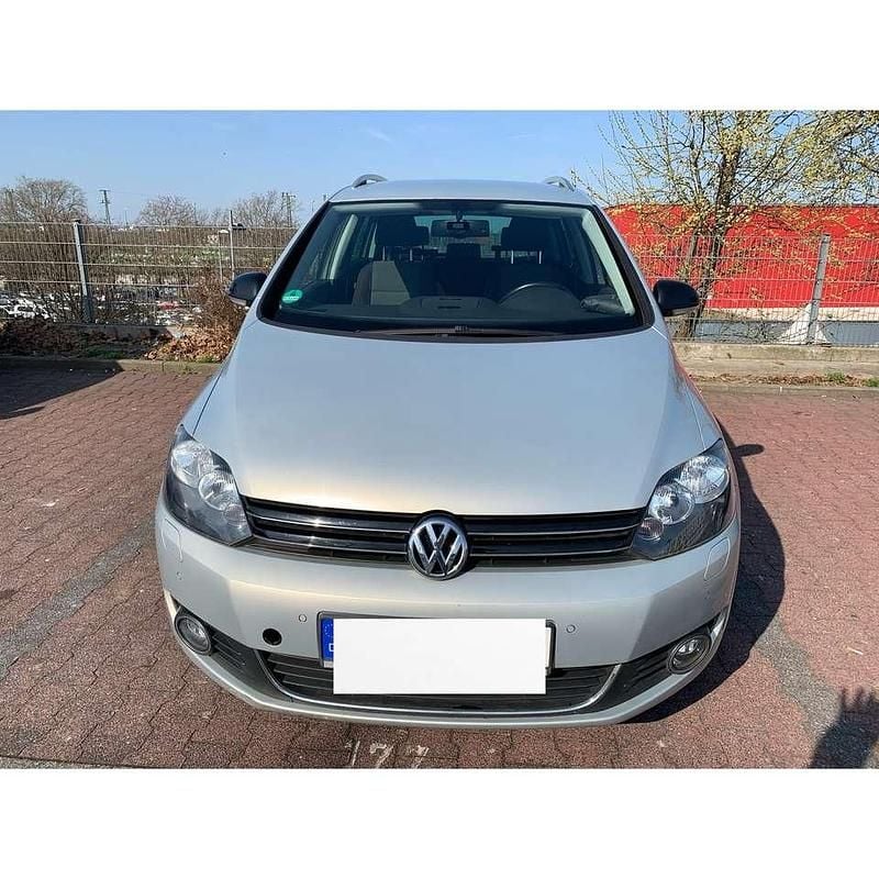 Silber Gebraucht 2012 VW Golf VII Match Limousine | 7.500 € (Guter Preis) - Bild 1/4