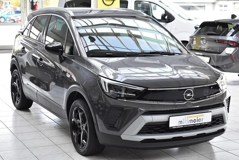 Gebraucht Opel Crossland Elegance 131 PS (96 kW) 2024 Rot chilli rot met. SUV
