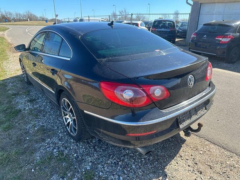 Gebraucht VW Passat 299 PS (219 kW) 2009 Schwarz Limousine