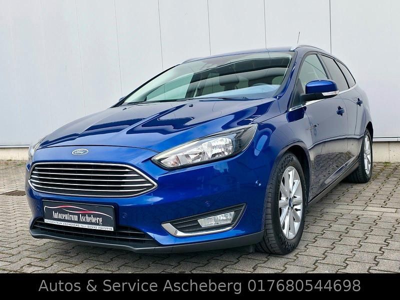 Gebraucht Ford Focus Titanium 125 PS (91 kW) 2016 Blau Kombi