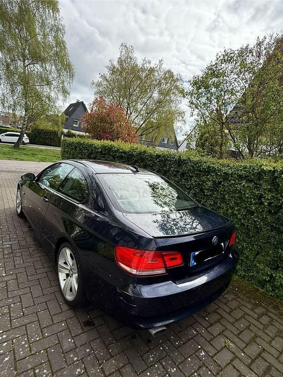 Second-hand BMW 320 170 CP (125 kW) 2009 Albastru Coupe