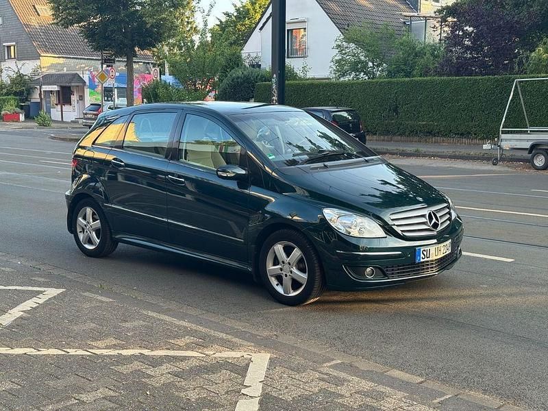 Grün Gebraucht 2006 Mercedes B170 Van / Kleinbus | 4.680 € (Guter Preis) - Bild 1/4