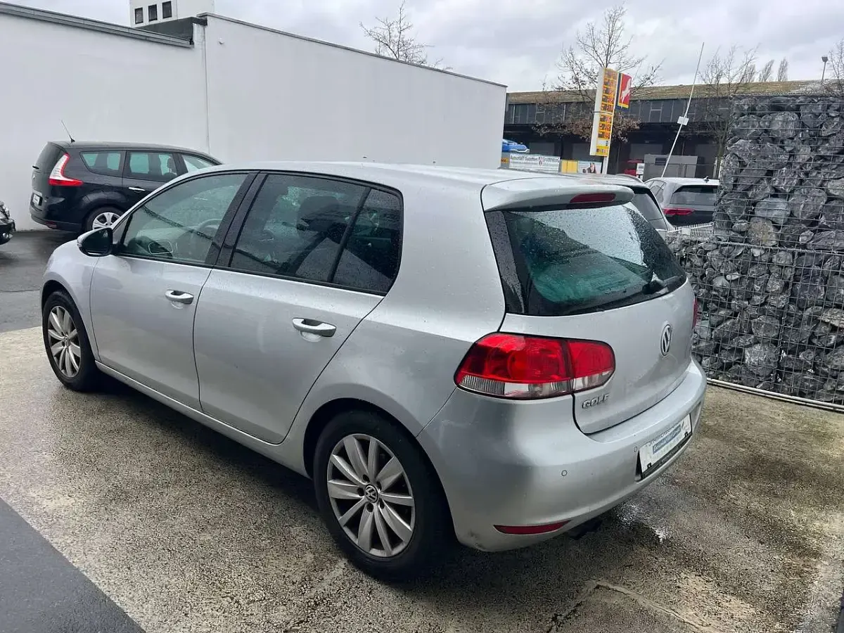 Gebraucht VW Golf VI 80 PS (58 kW) 2009 Silber Kleinwagen