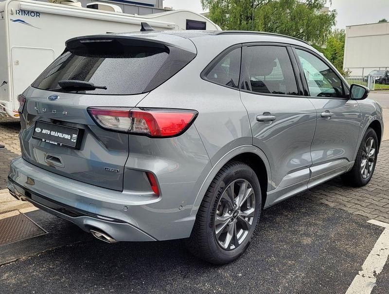 Usado Ford Kuga ST-Line 224 HP (164 kW) 2022 Cinzento SUV