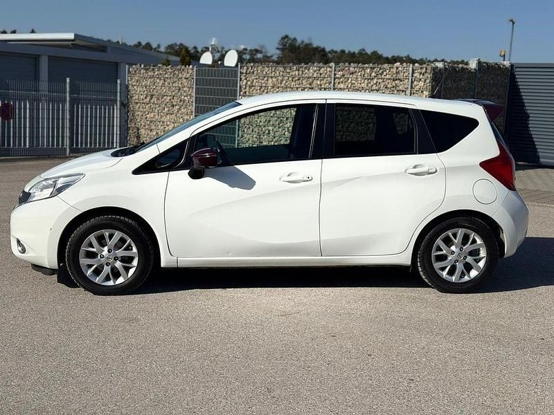 Gebraucht Nissan Note Acenta 80 PS (58 kW) 2014 Weiß Kleinwagen