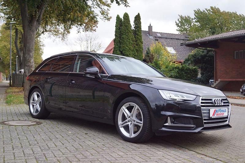 Gebraucht Audi A4 Sport 150 PS (110 kW) 2019 Schwarz Kombi