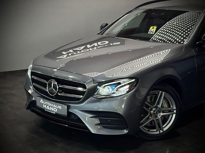 Gebraucht Mercedes E300 AMG line 306 PS (225 kW) 2020 Grau Limousine