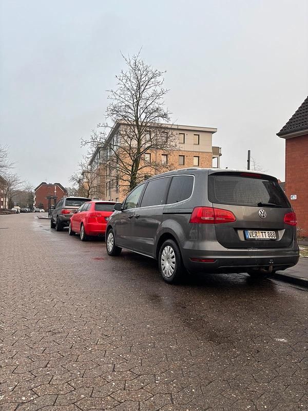 Gebraucht VW Sharan 140 PS (102 kW) 2012 Grau Van / Kleinbus