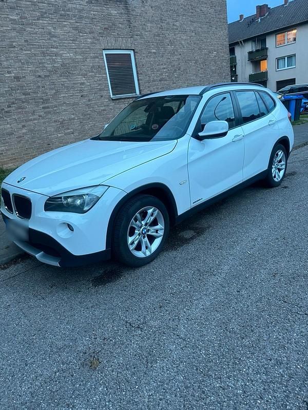 Gebraucht BMW X1 122 PS (89 kW) 2012 Weiß SUV