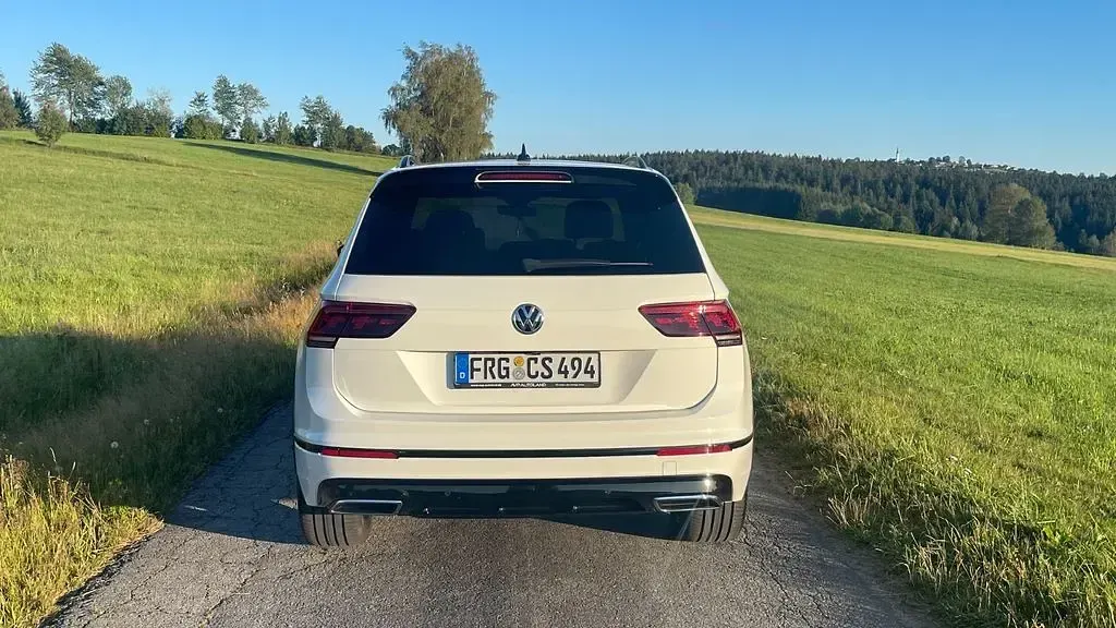 Gebraucht VW Tiguan R-line 240 PS (176 kW) 2020 Weiß SUV