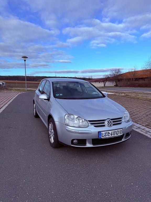 Gebraucht VW Golf IV Comfortline 116 PS (85 kW) 2006 Silber Limousine