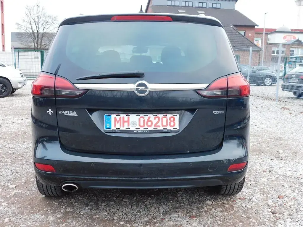 Gebraucht Opel Zafira Tourer Innovation 165 PS (121 kW) 2012 Schwarz Van / Kleinbus