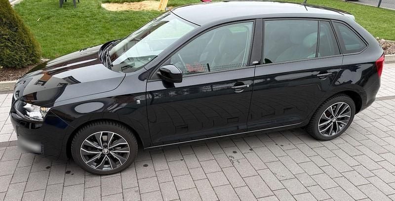 Gebraucht Skoda Rapid 105 PS (77 kW) 2015 Schwarz Kleinwagen