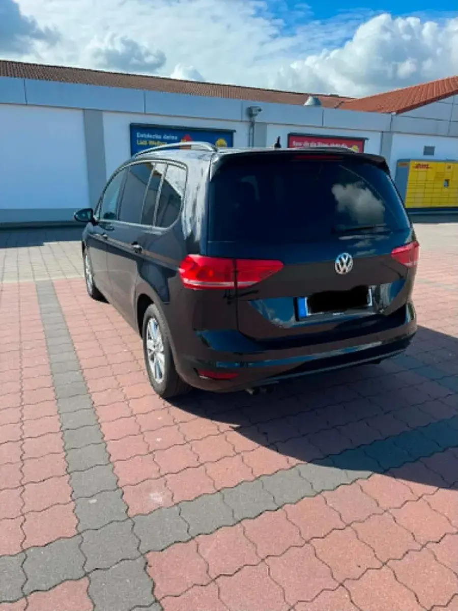 Gebraucht VW Touran 150 PS (110 kW) 2020 Schwarz Van / Kleinbus