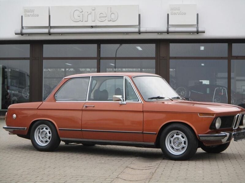 Kastanienbraun Gebraucht 1976 BMW 1502 Limousine | 24.900 € - Bild 1/4