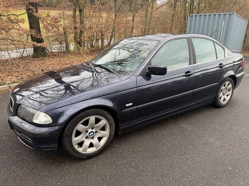 Gebraucht BMW 320 Performance 150 PS (110 kW) 1999 Blau Limousine