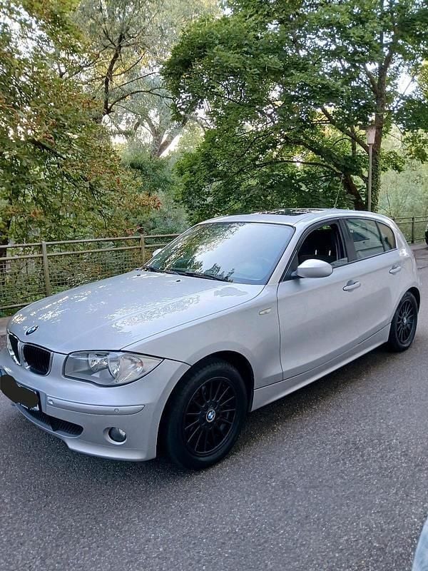Silber Gebraucht 2005 BMW 116 Kleinwagen | 2.100 € (Fairer Preis) - Bild 1/4
