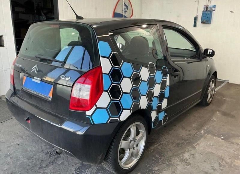 Gebraucht Citroën C2 60 PS (44 kW) 2009 Schwarz Kleinwagen