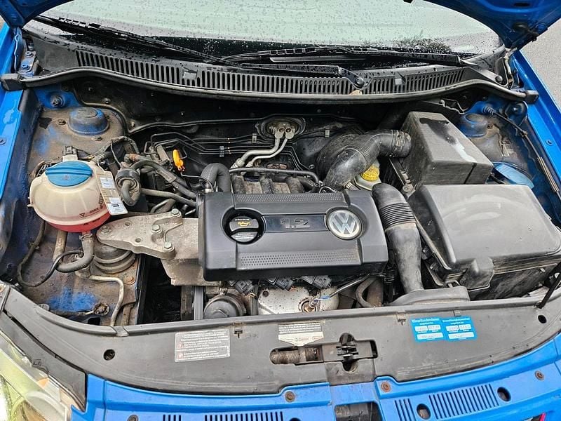 Gebraucht VW Polo 68 PS (50 kW) 2005 Blau Kleinwagen
