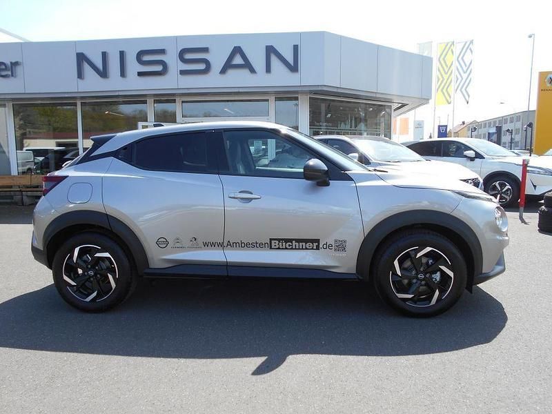 Gebraucht Nissan Juke N-Connecta 143 PS (105 kW) 2022 Silber SUV